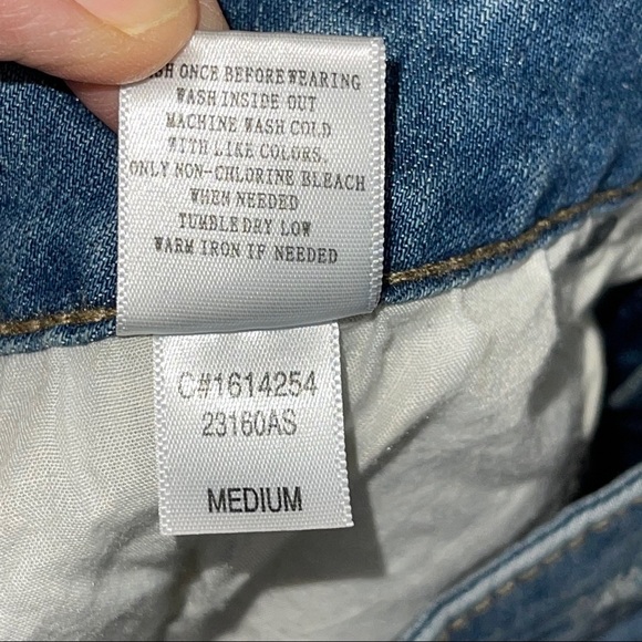 Alter’d State Denim Shorts Destructed Crochet 25 - Picture 9 of 16